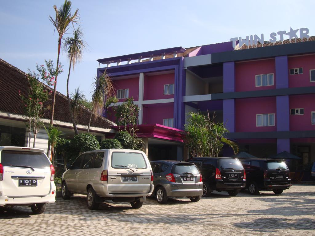 Twin Star Hotel Solo Екстериор снимка