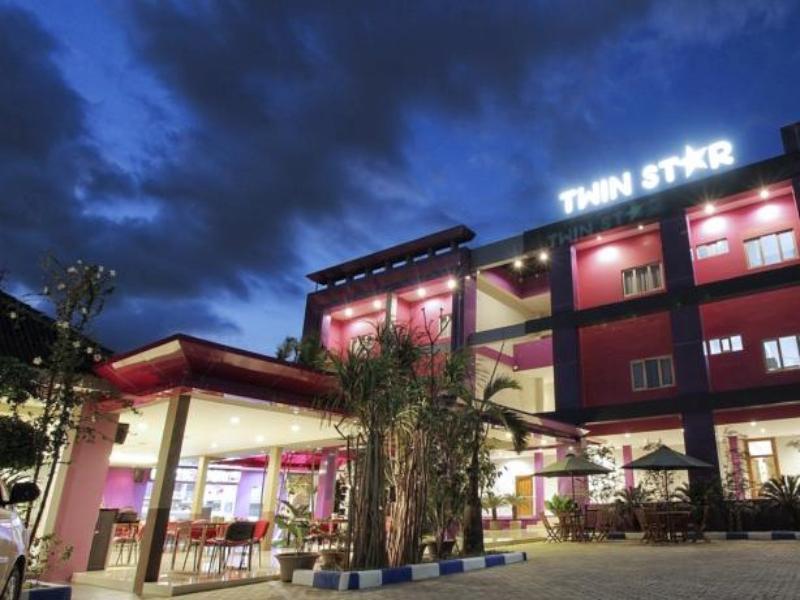 Twin Star Hotel Solo Екстериор снимка